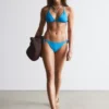 Abbinamento ideale Slip bikini con lacci laterali