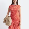 Abito midi con scollo a barchetta