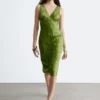 Abito midi con scollo a V