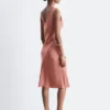 Abito midi con scollo a V