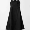 Abito midi con scollo all’americana