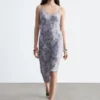 Abito midi con spalline a fiori
