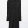 Abito midi con zip frontale a costine