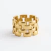 Anello con catena massiccia