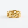 Anello con catena massiccia