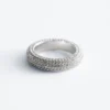 Anello con strass massicci