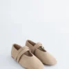 Ballerine in pelle scamosciata con cinturini incrociati