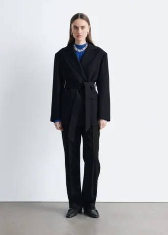 Blazer con cintura in lana
