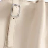 Borsa a spalla in pelle dal profilo basso