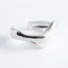 Bracciale a cuffia ondulato