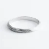 Bracciale rigido testurizzato