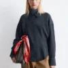 Camicia affusolata con maniche a palloncino
