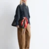 Camicia affusolata con maniche a palloncino