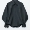 Camicia affusolata con maniche a palloncino