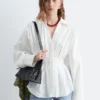 Camicia in cotone con vita aderente