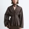 Camicia in cotone con vita aderente