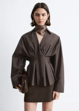 Camicia in cotone con vita aderente