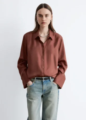 Camicia in seta dal taglio morbido
