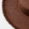 Cappello di paglia di rafia sfrangiato
