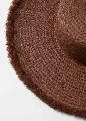 Cappello di paglia di rafia sfrangiato