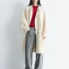 Cappotto in lana con scialle sfrangiato