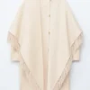 Cappotto in lana con scialle sfrangiato