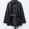 Cappotto in pelle con cintura da annodare