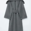 Cappotto lungo in lana con collo a scialle