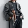 Cappotto lungo in lana con collo a scialle
