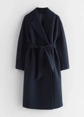 Cappotto voluminoso in lana con cintura