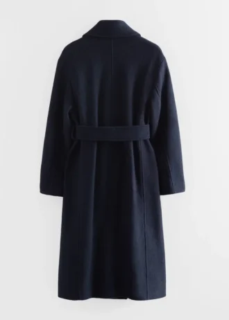 Cappotto voluminoso in lana con cintura