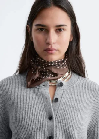 Cardigan a maglia a coste