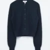 Cardigan a maglia a coste