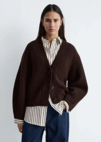 Cardigan a maglia a coste larghe