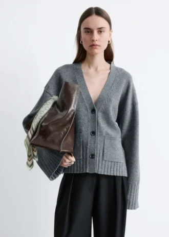 Cardigan in maglia affusolata