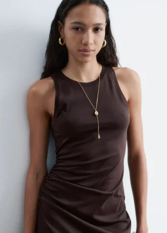 Collana con pendente lungo