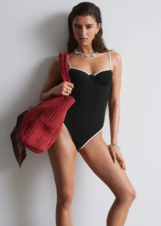 Costume da bagno a costine con bordi a contrasto