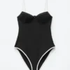 Costume da bagno a costine con bordi a contrasto