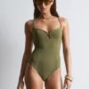 Costume da bagno a triangolo