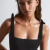 Costume da bagno con fiocchi testurizzati