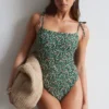Costume da bagno con lacci