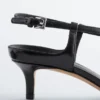 Décolleté con cinturino incrociato in pelle