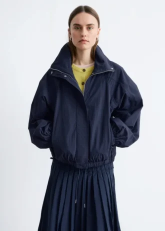 Giacca con collo alto e coulisse