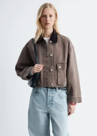 Giacca corta in denim con collo in velluto a coste