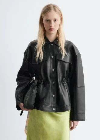 Giacca in pelle con coulisse in vita