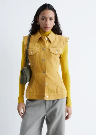 Gilet in denim aderente