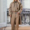 Trench con cintura a fibbia a quadri