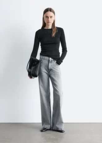 Jeans a gamba larga con borchie