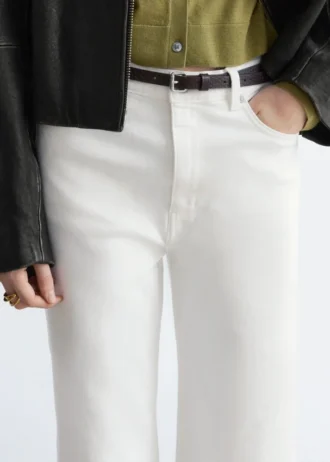 Jeans a gamba larga e vita alta