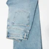 Jeans a vita alta e gamba larga